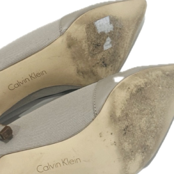 👠💼 CALVIN KLEIN Taupe Pointed Toe Pumps | Women’s 8 | Classic Work-to-Event - Picture 2 of 3